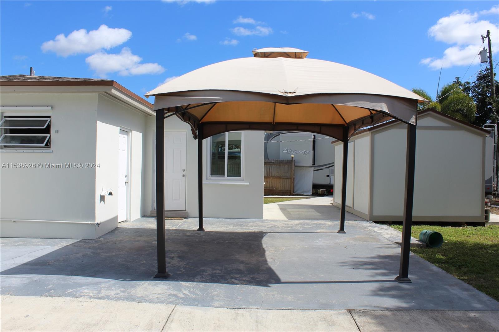 DIXIE ESTATES 1ST ADDN - Residential Lease