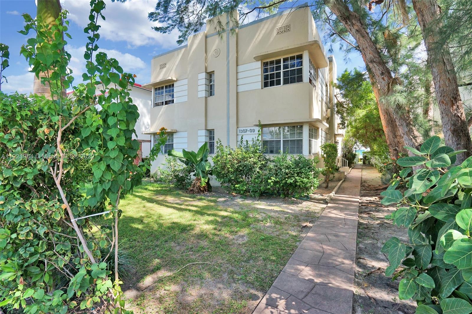 ST REMY CONDO - Residential