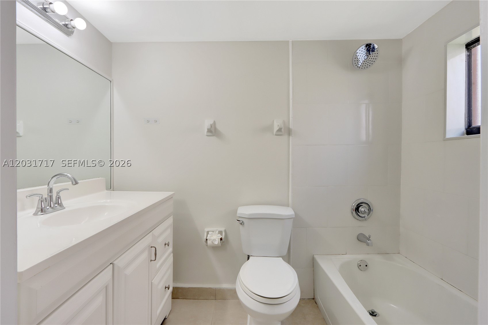 EL PRADO XI CONDO - Residential Lease