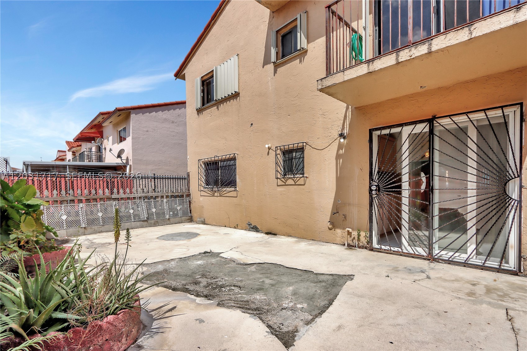 EL PRADO XI CONDO - Residential Lease