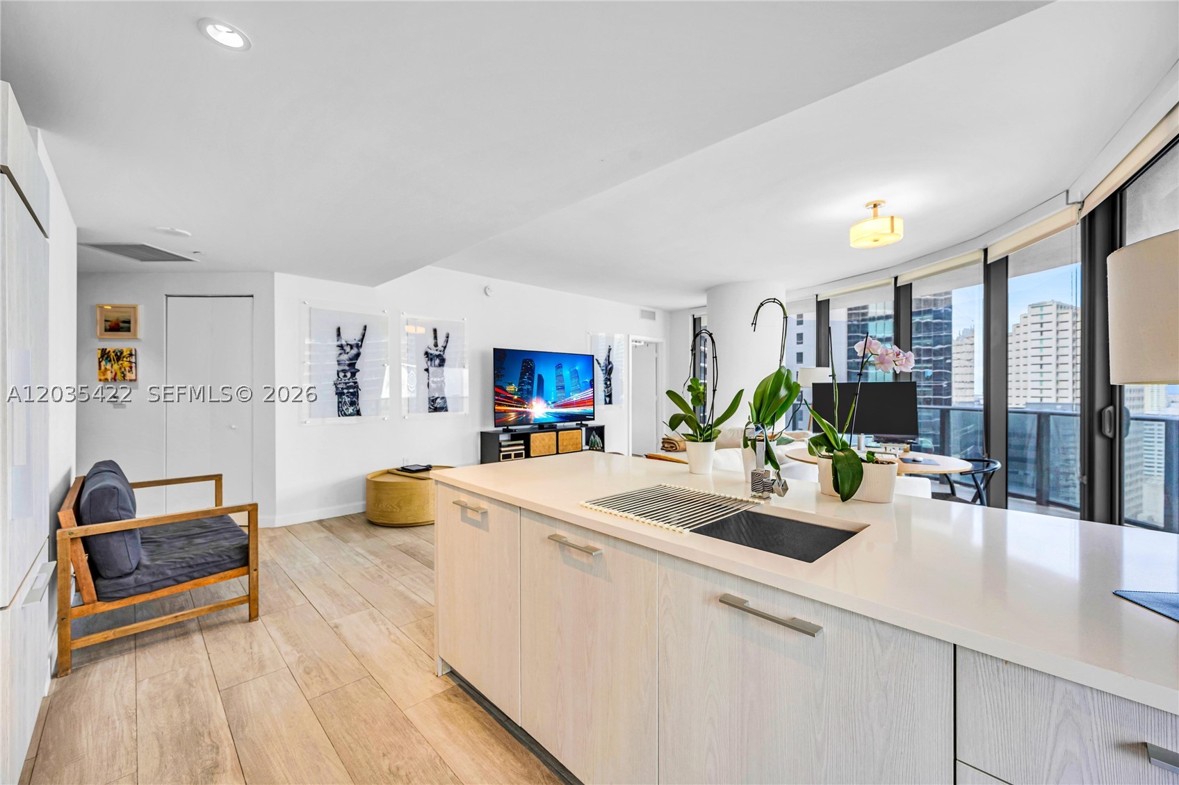 BRICKELL HEIGHTS EAST CON - Residential Lease