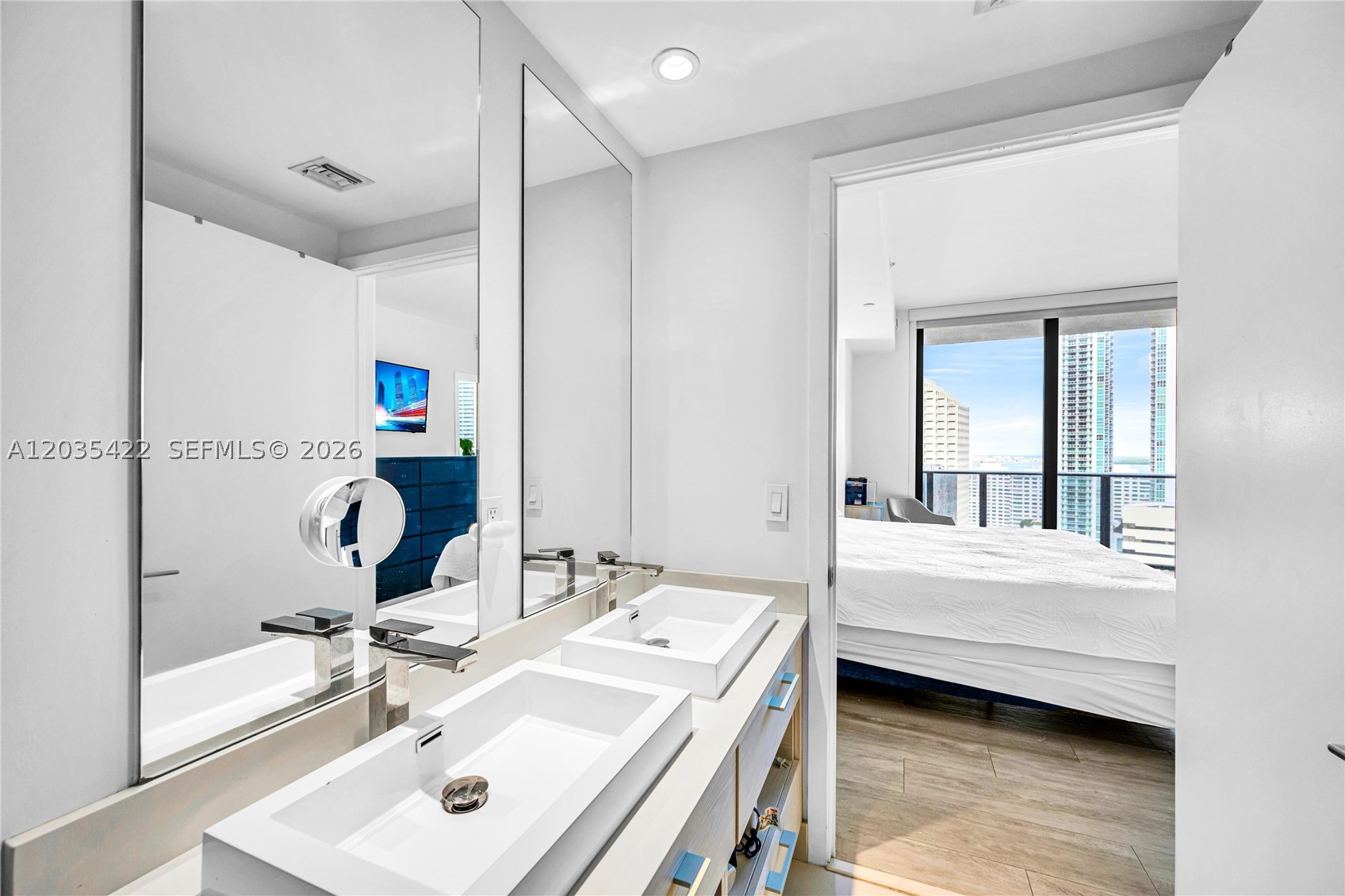 BRICKELL HEIGHTS EAST CON - Residential Lease
