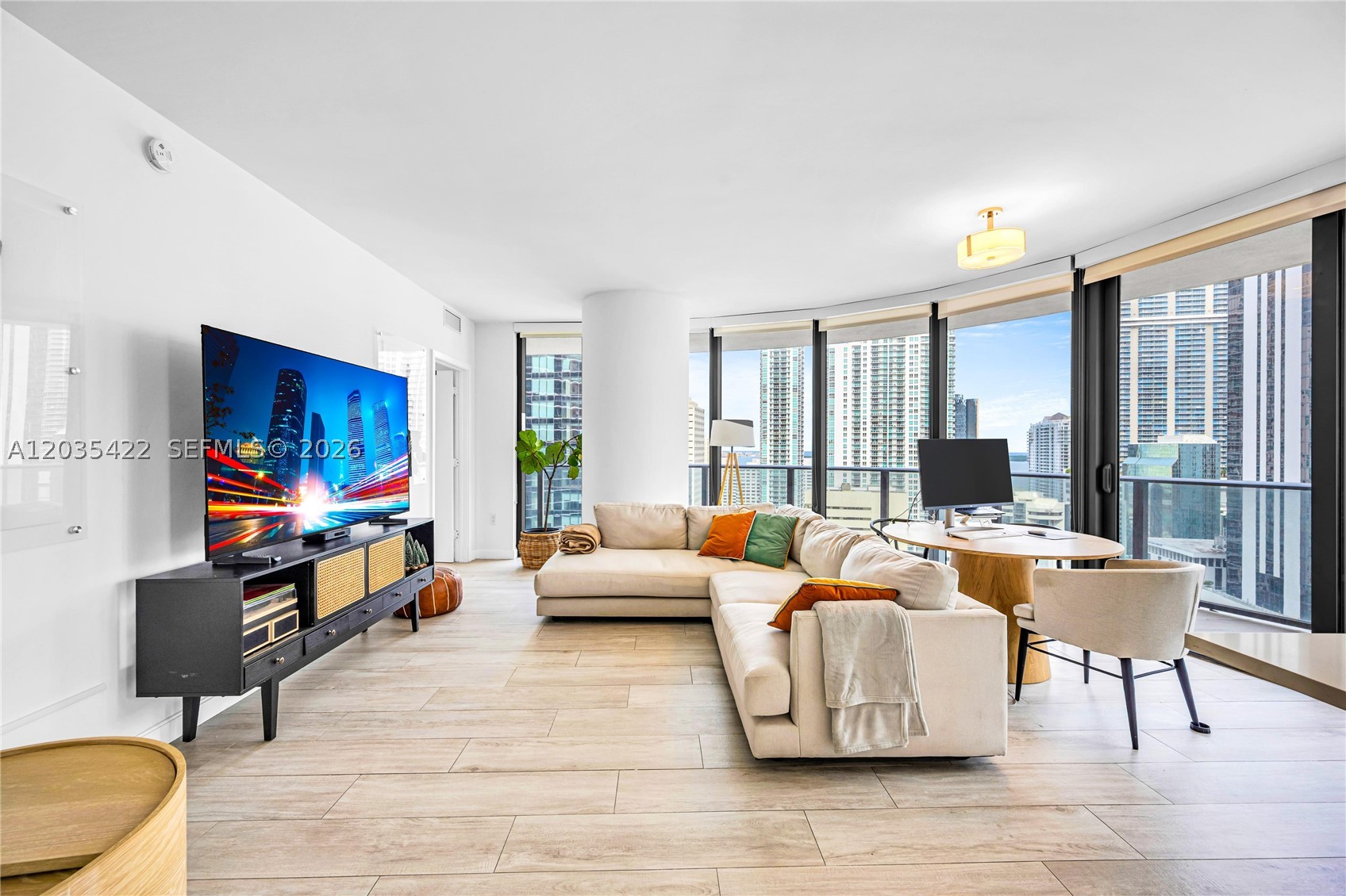 BRICKELL HEIGHTS EAST CON - Residential Lease