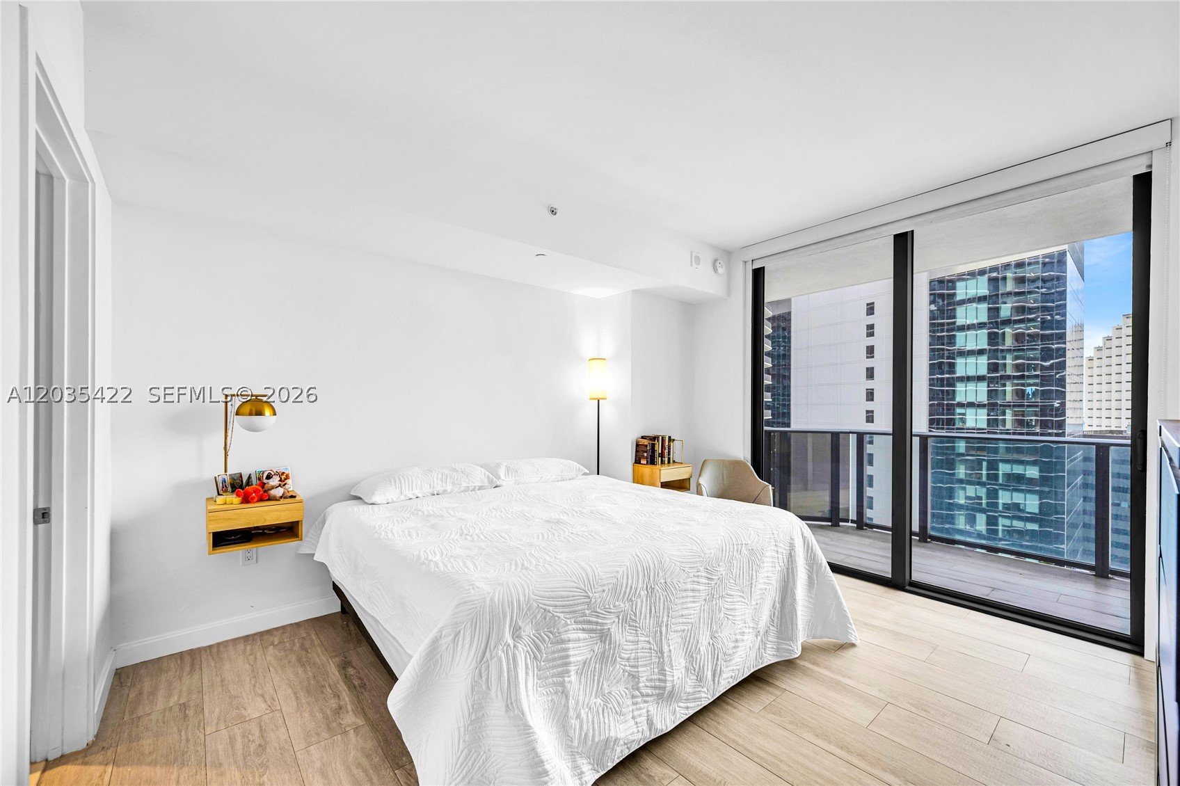 BRICKELL HEIGHTS EAST CON - Residential Lease