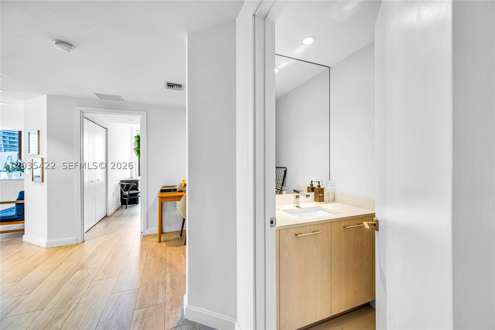 BRICKELL HEIGHTS EAST CON - Residential Lease