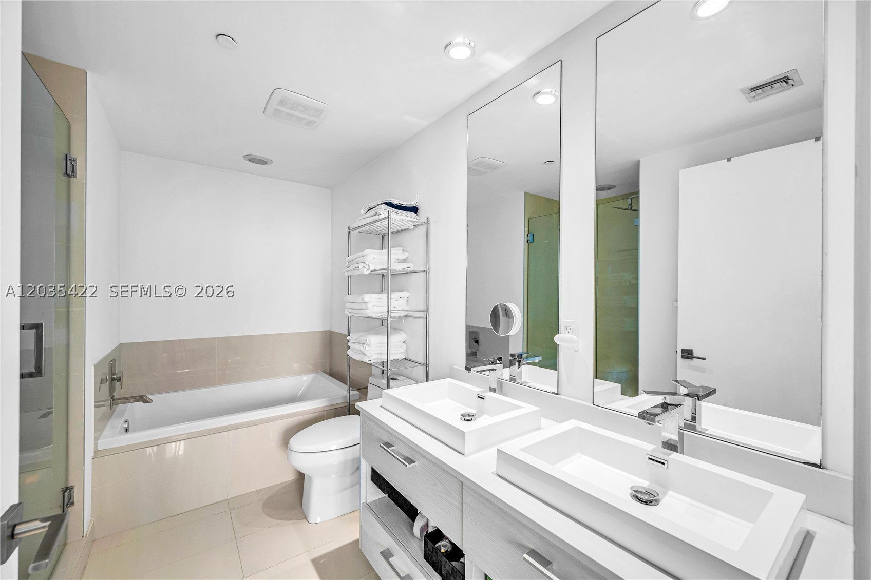 BRICKELL HEIGHTS EAST CON - Residential Lease