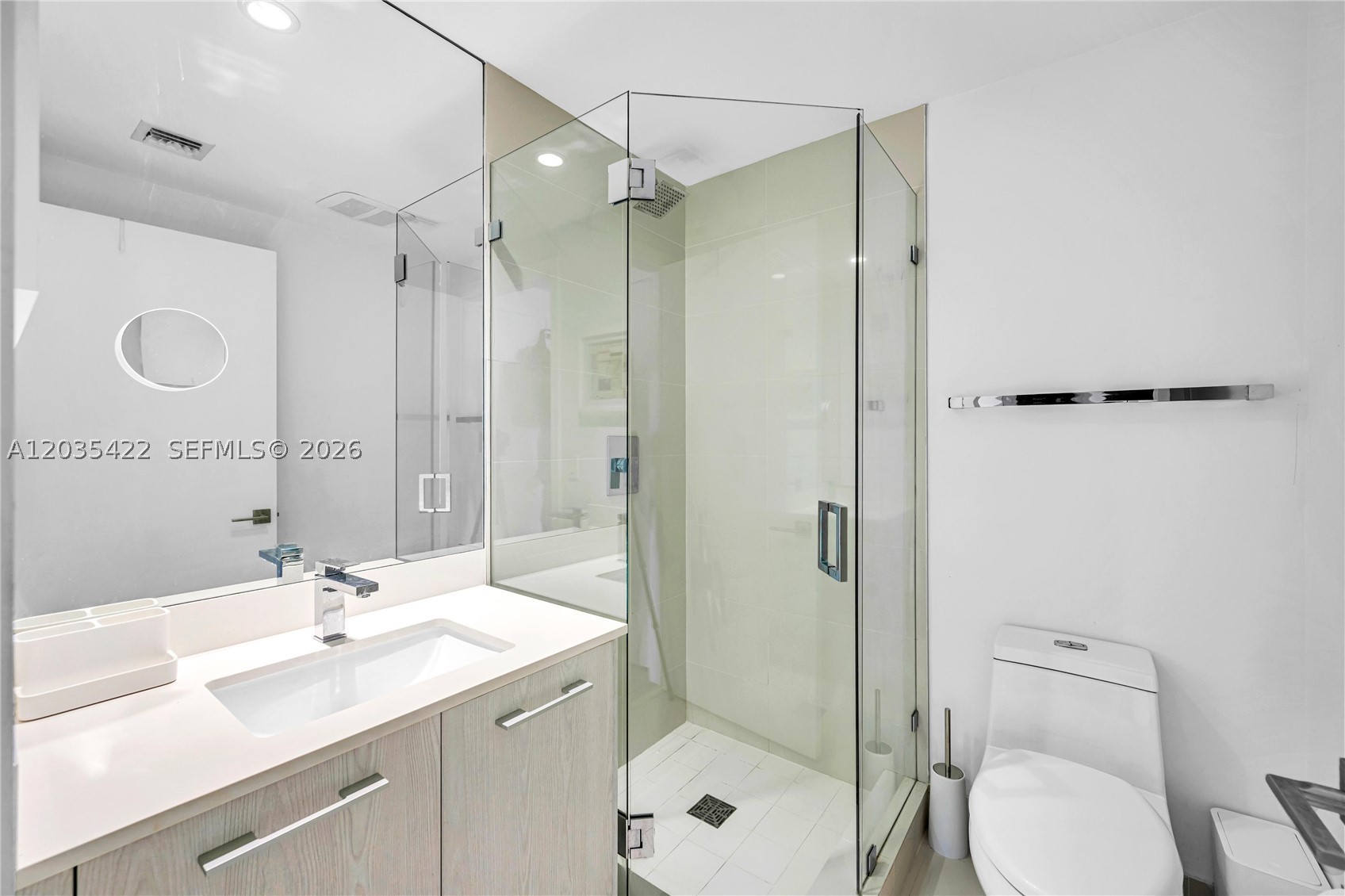 BRICKELL HEIGHTS EAST CON - Residential Lease