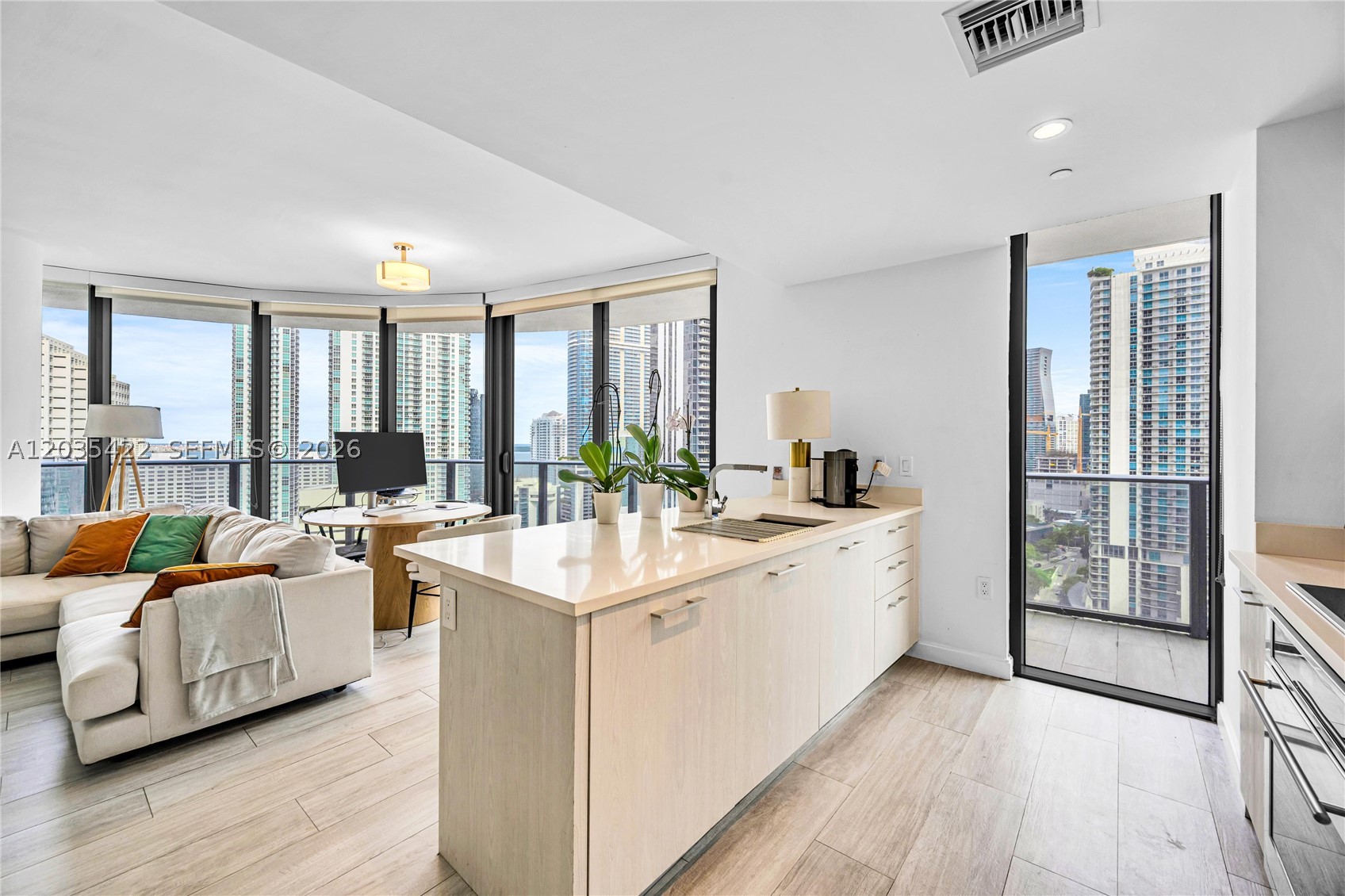 BRICKELL HEIGHTS EAST CON - Residential Lease