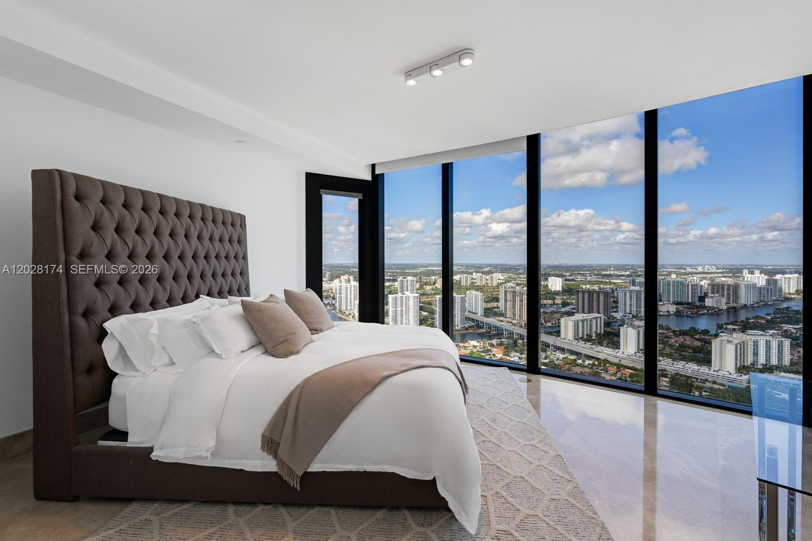 18555 COLLINS AVENUE COND - Residential Lease