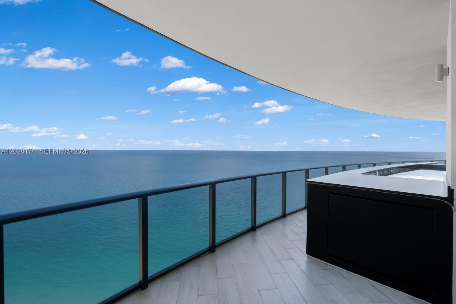 18555 COLLINS AVENUE COND - Residential Lease