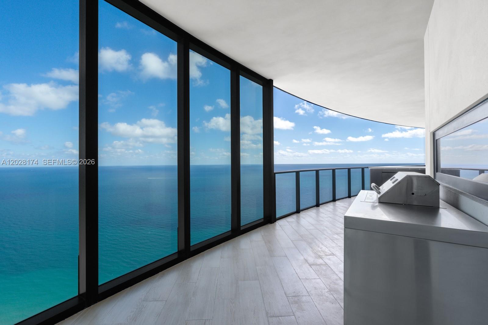 18555 COLLINS AVENUE COND - Residential Lease