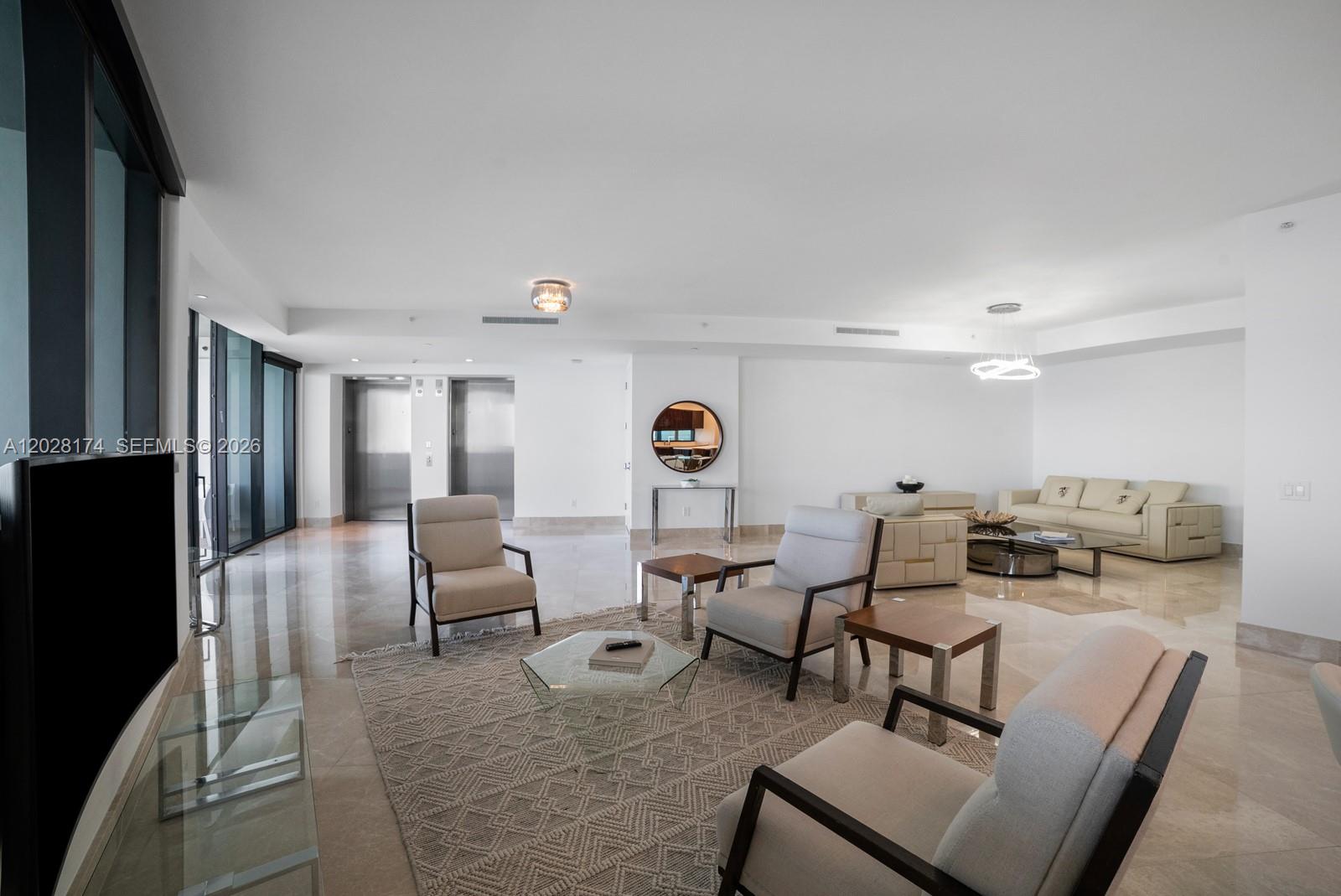 18555 COLLINS AVENUE COND - Residential Lease