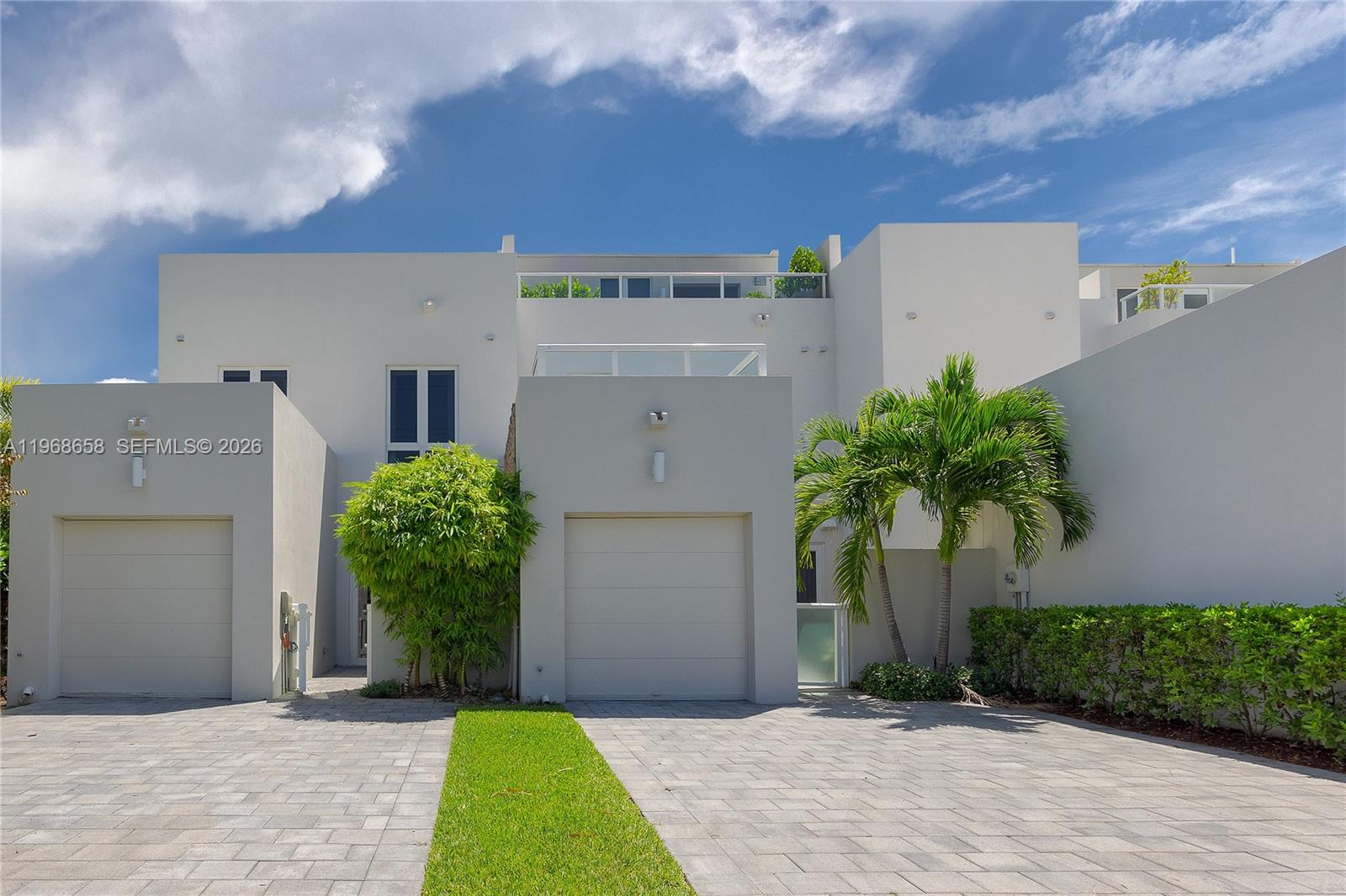 LANDMARK AT DORAL - Residential Lease