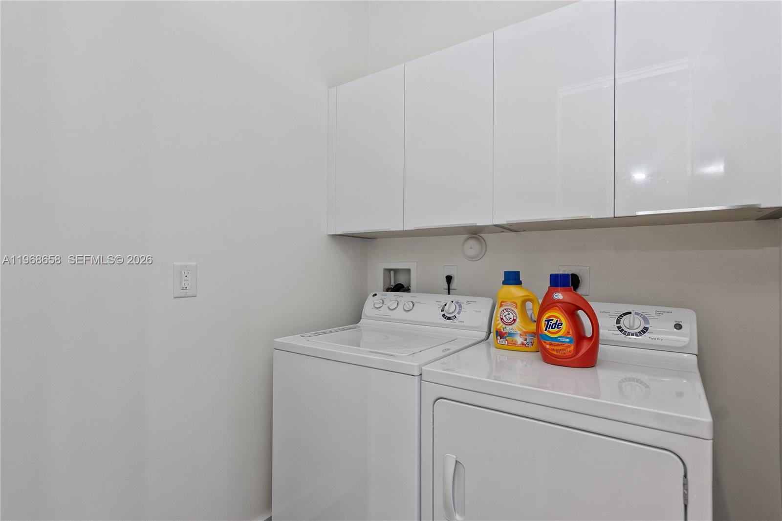 LANDMARK AT DORAL - Residential Lease