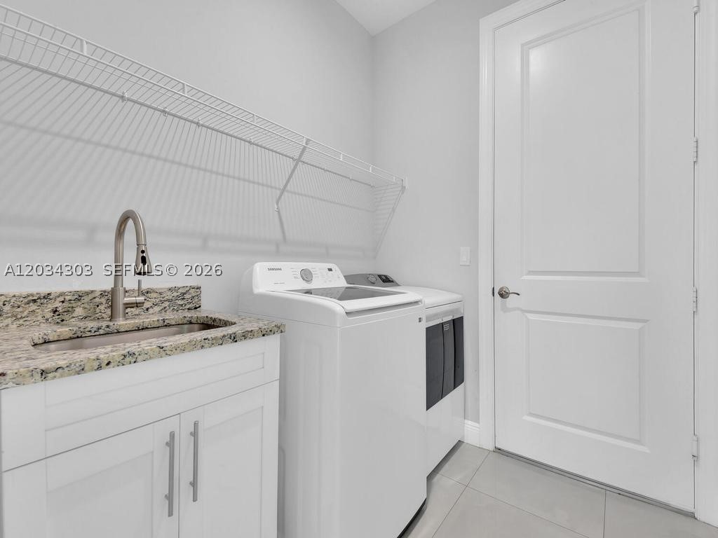 GOLDEN GATE EST UNIT 40 - Residential