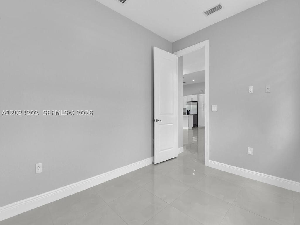 GOLDEN GATE EST UNIT 40 - Residential