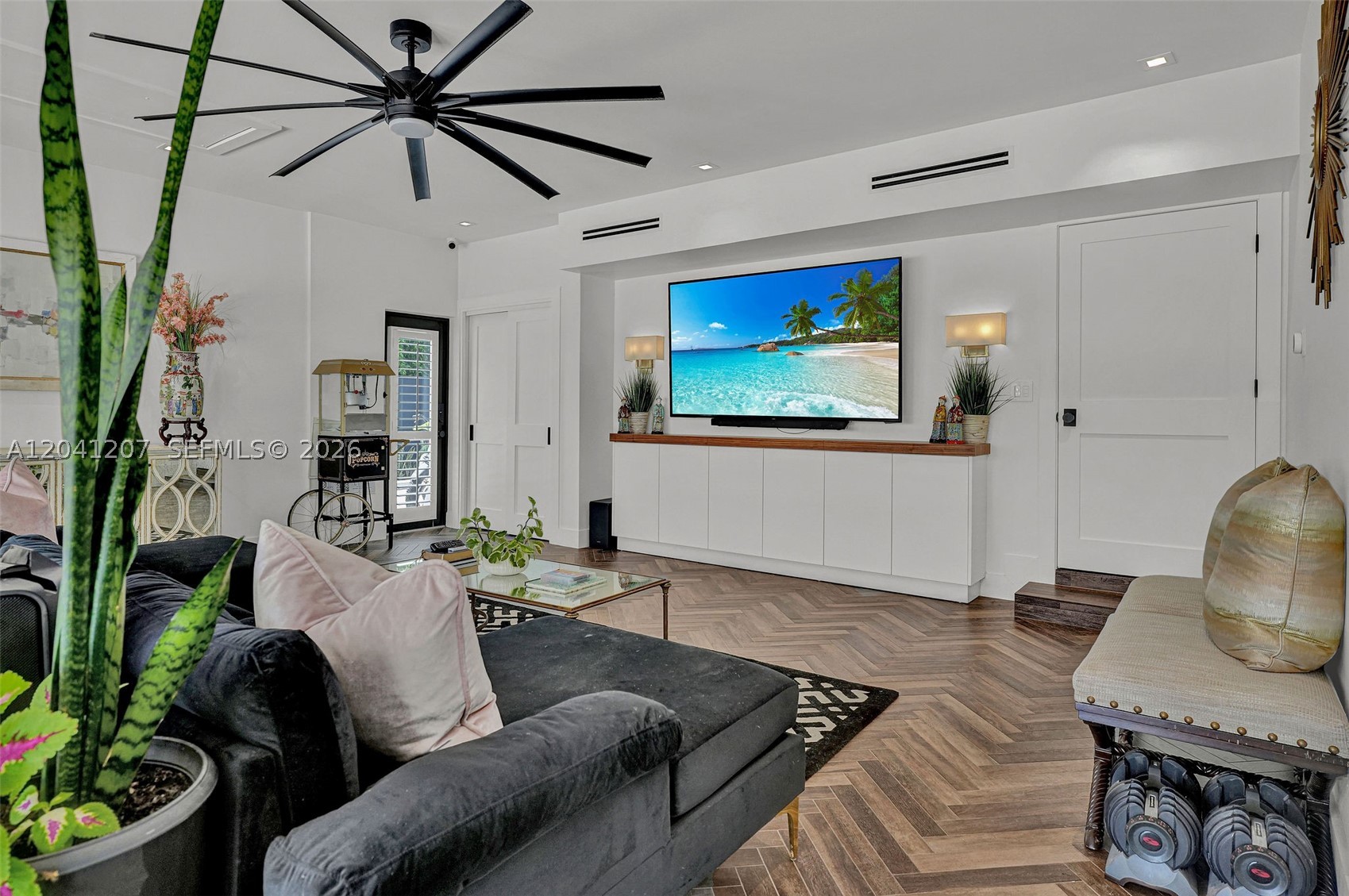 EASTERN SHORES - Residential