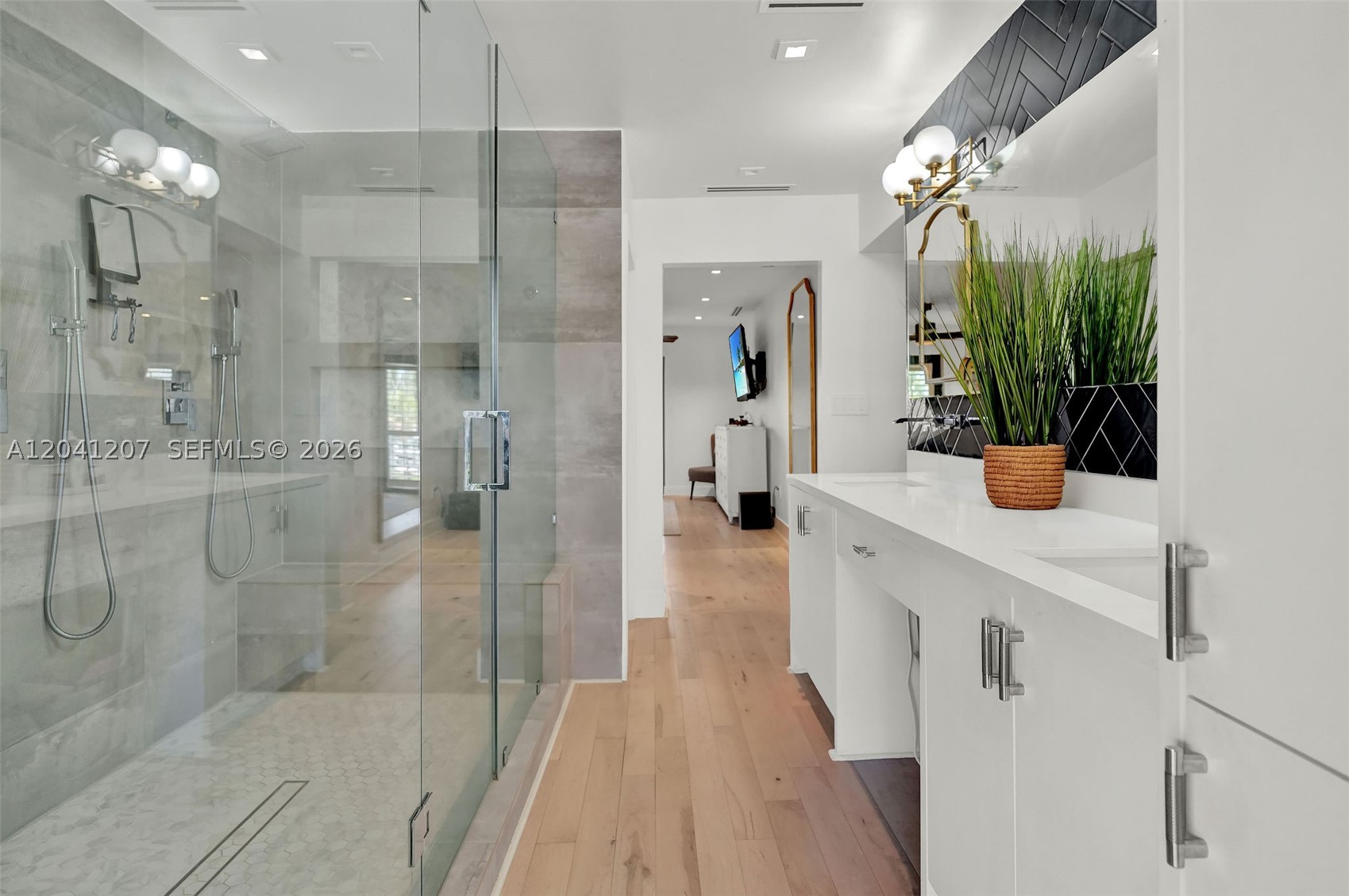 EASTERN SHORES - Residential