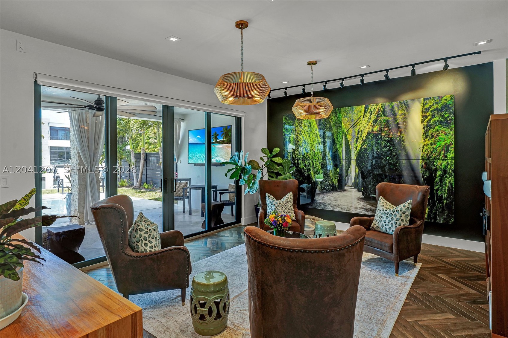 EASTERN SHORES - Residential
