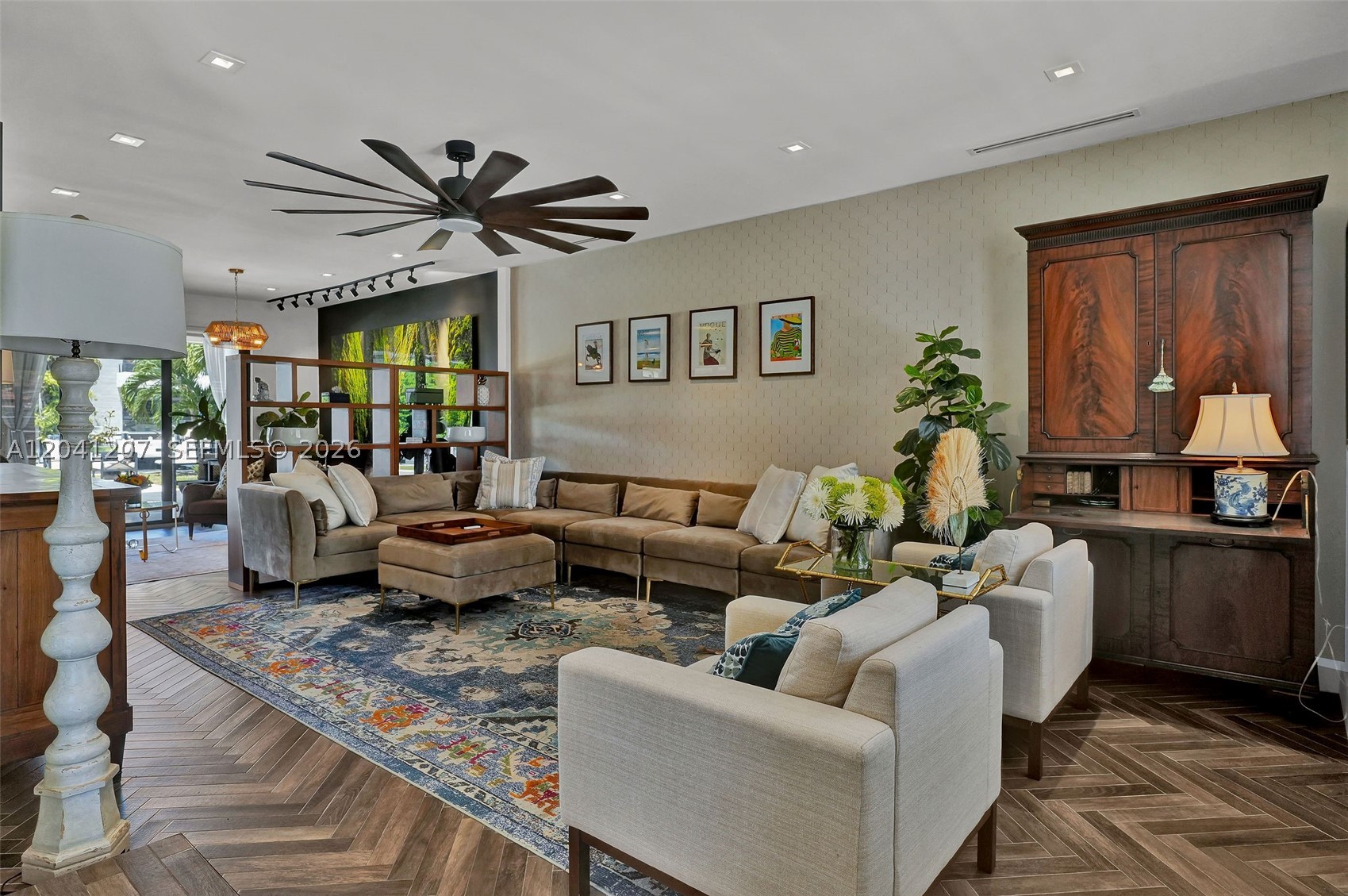 EASTERN SHORES - Residential
