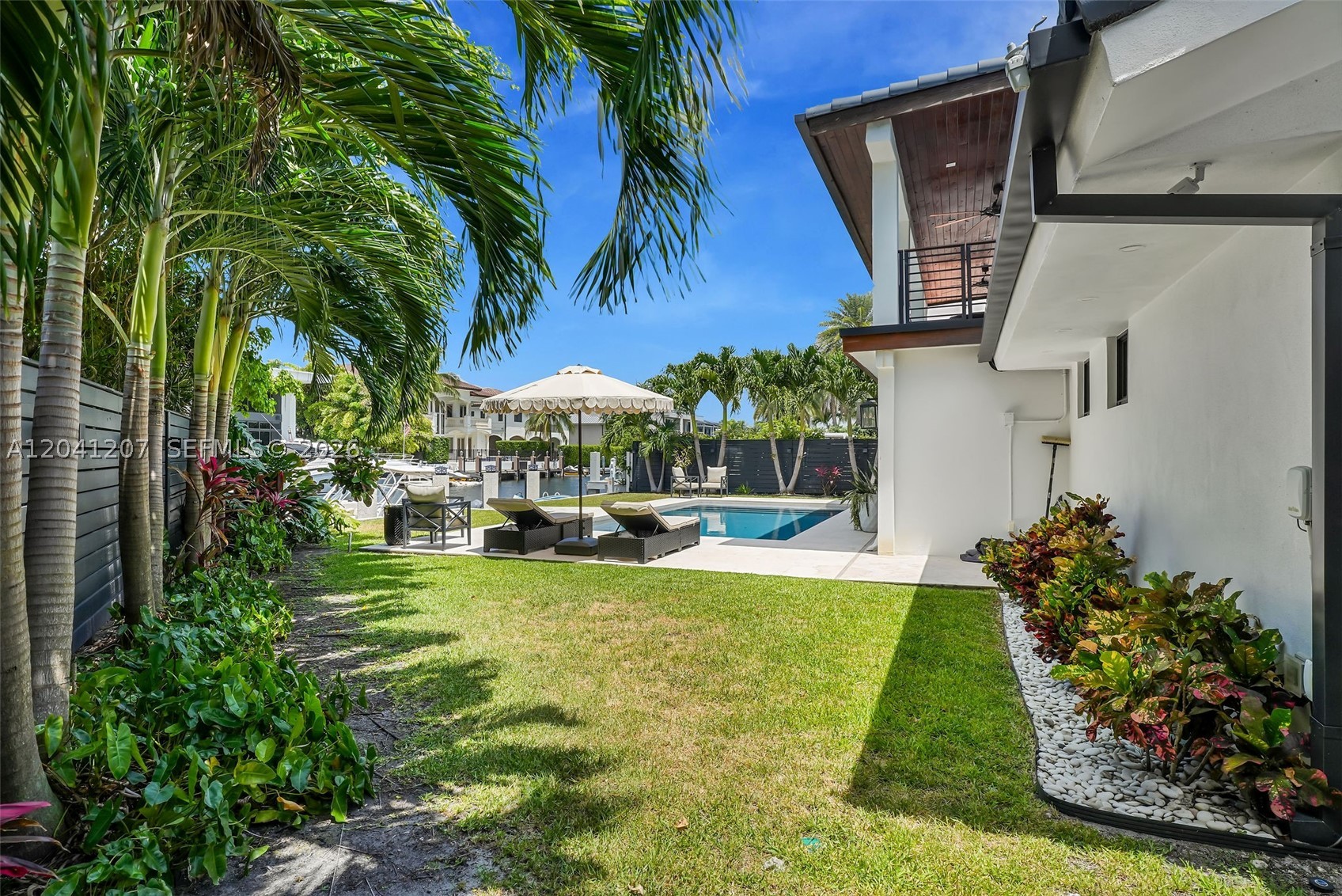 EASTERN SHORES - Residential