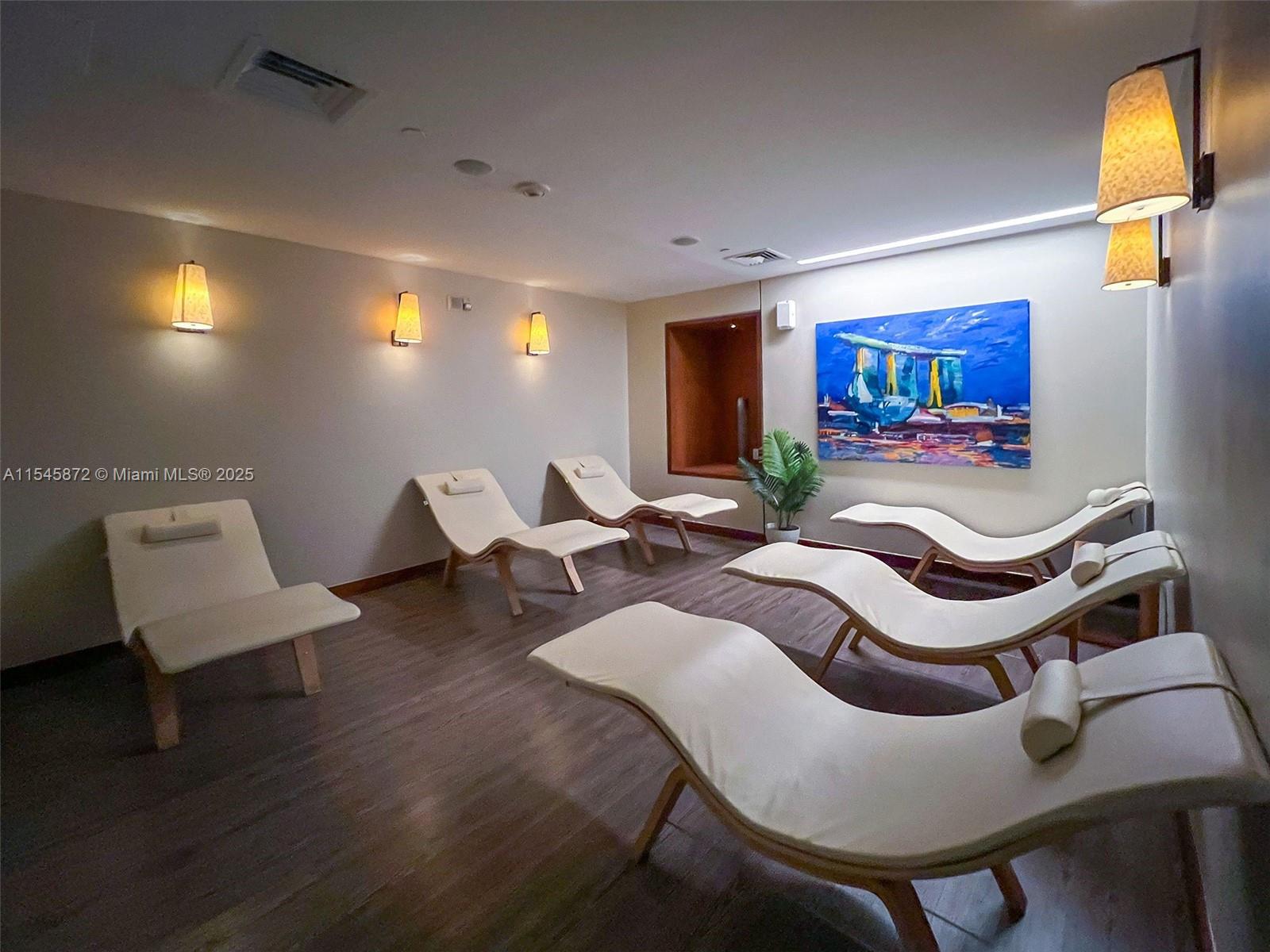 CENTRAL CARILLON BEACH CO - Residential