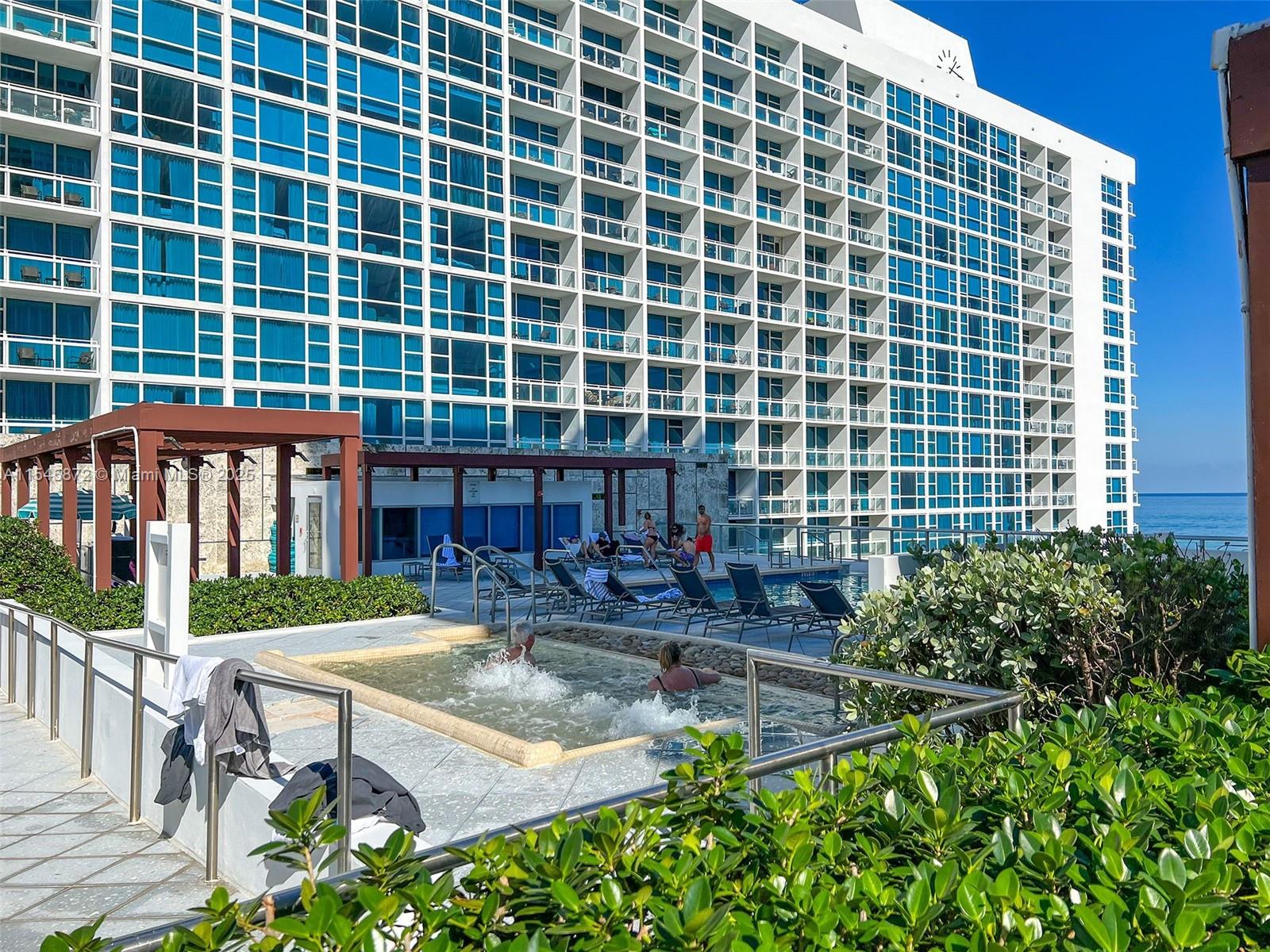 CENTRAL CARILLON BEACH CO - Residential