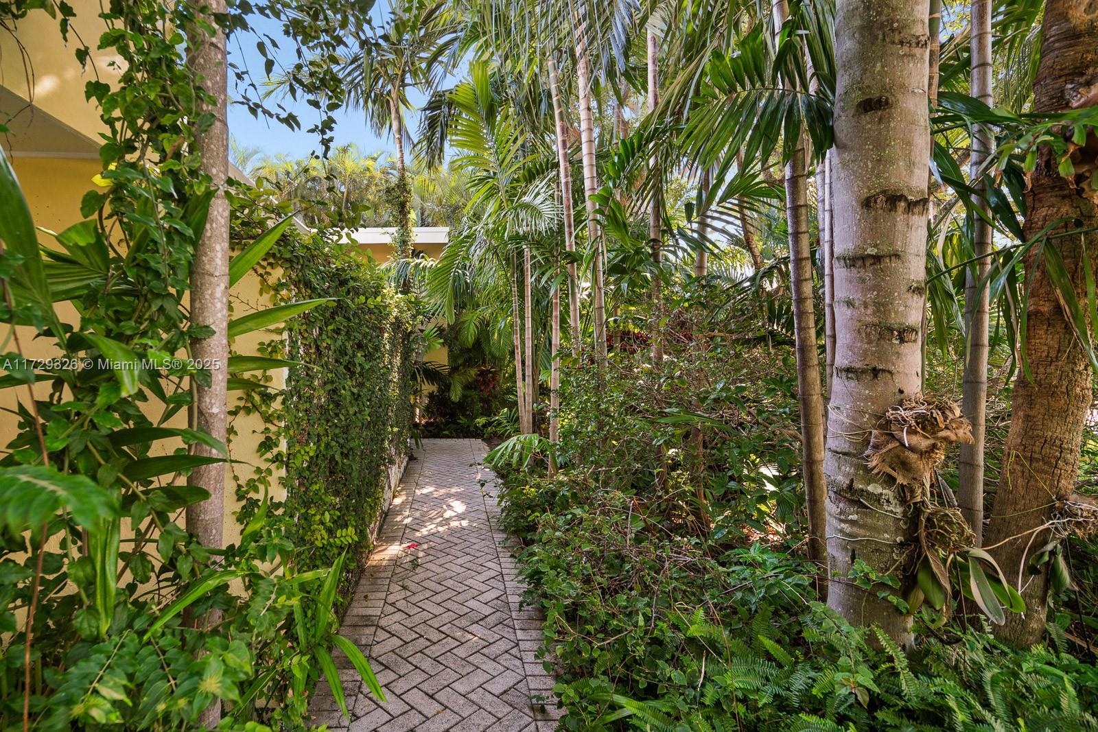 MASHTA ISLAND - Residential