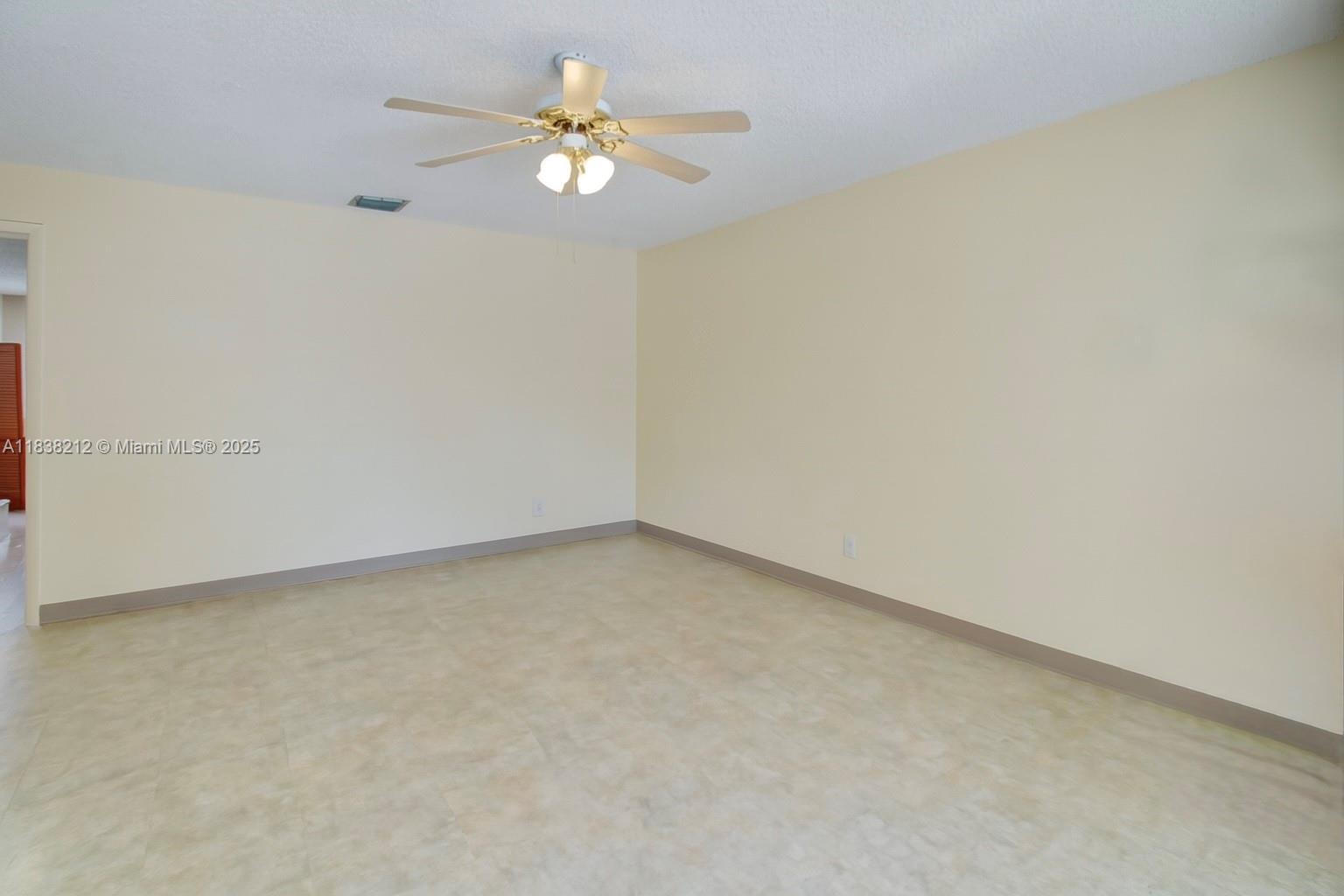 WINSTON PARK UNIT 8 - Residential