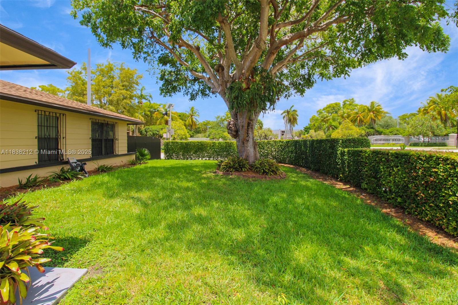 WINSTON PARK UNIT 8 - Residential
