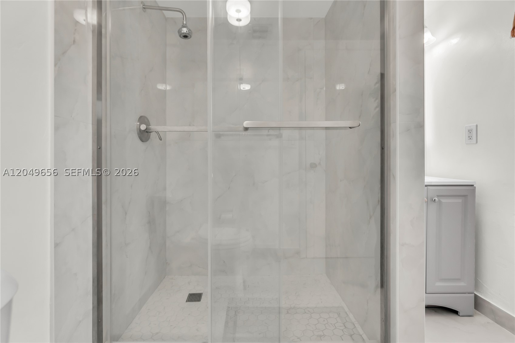 LAGO DEL REY CONDO #1 - Residential