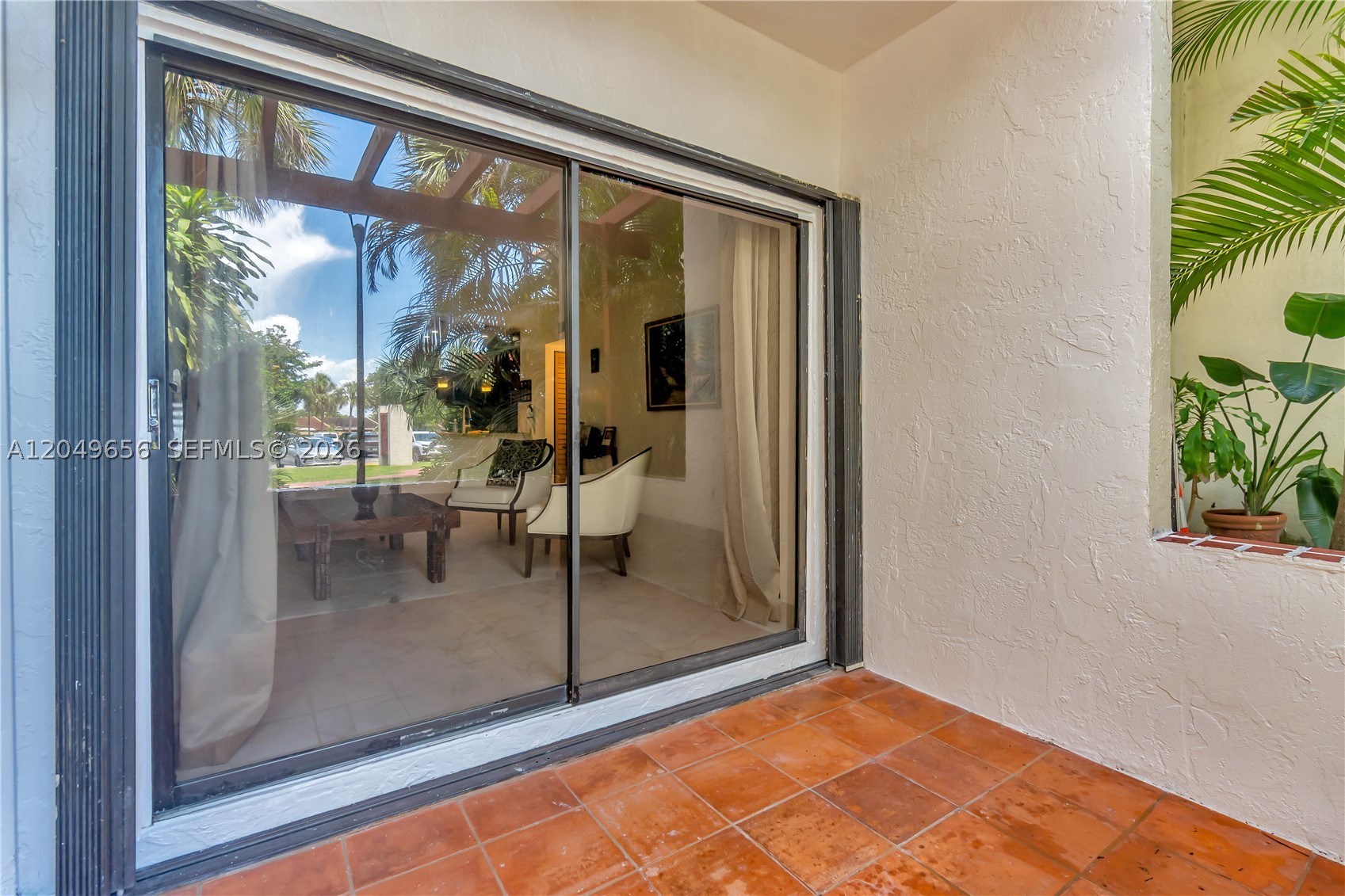 LAGO DEL REY CONDO #1 - Residential