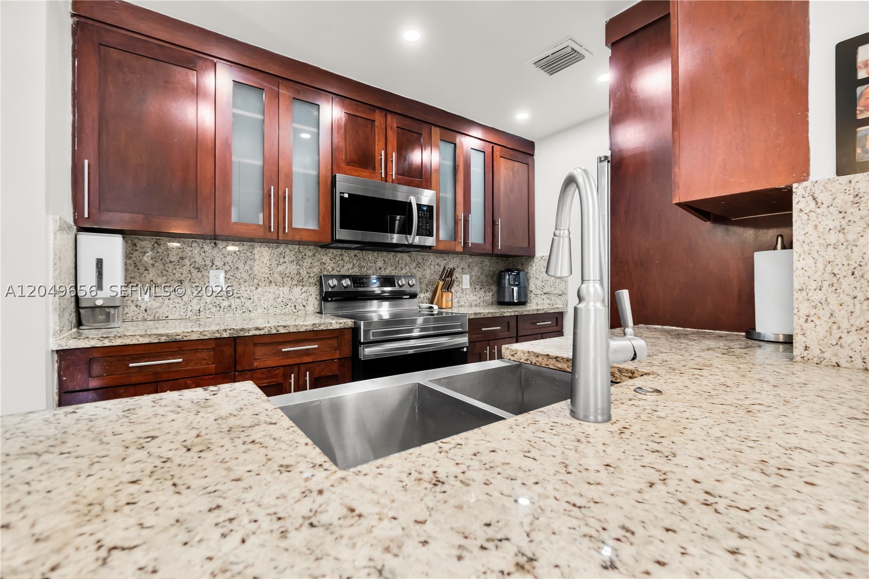 LAGO DEL REY CONDO #1 - Residential