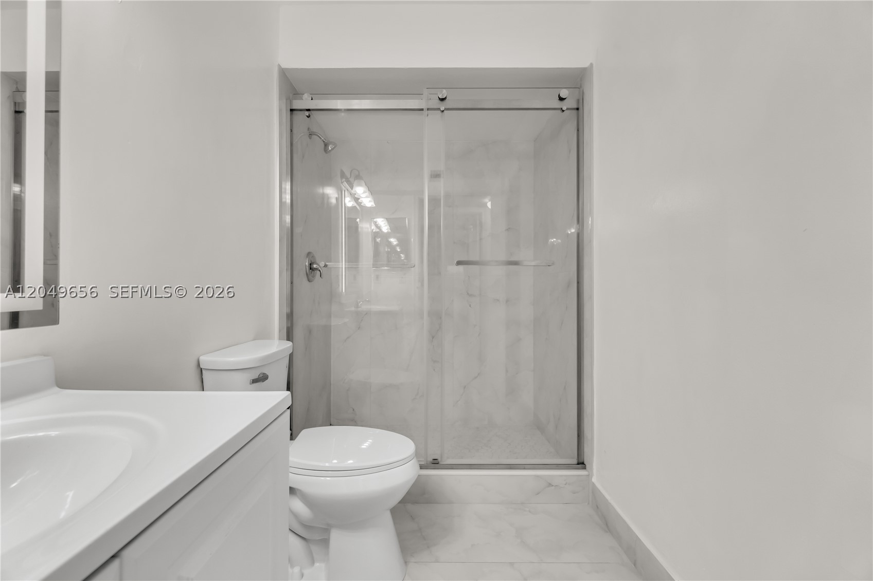 LAGO DEL REY CONDO #1 - Residential