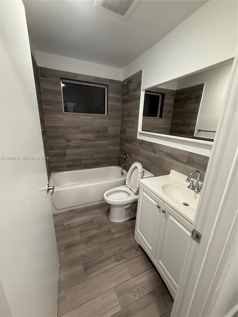 HIALEAH 13TH ADDN AMD PL - Residential Lease