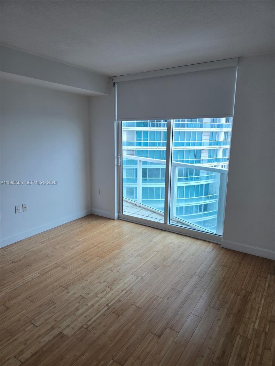 SKYLINE ON BRICKELL CONDO - Residential