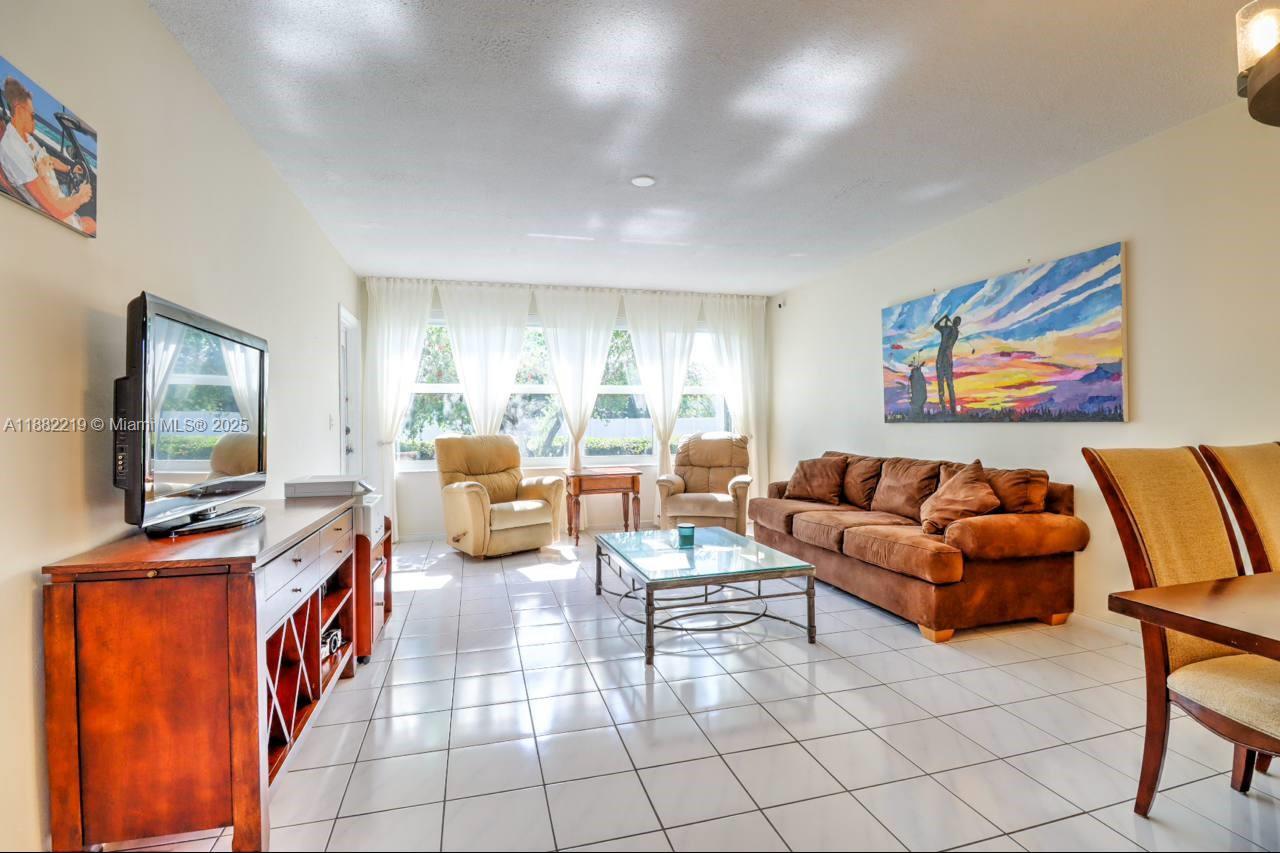 IRVINGTON GARDENS CONDO - Residential