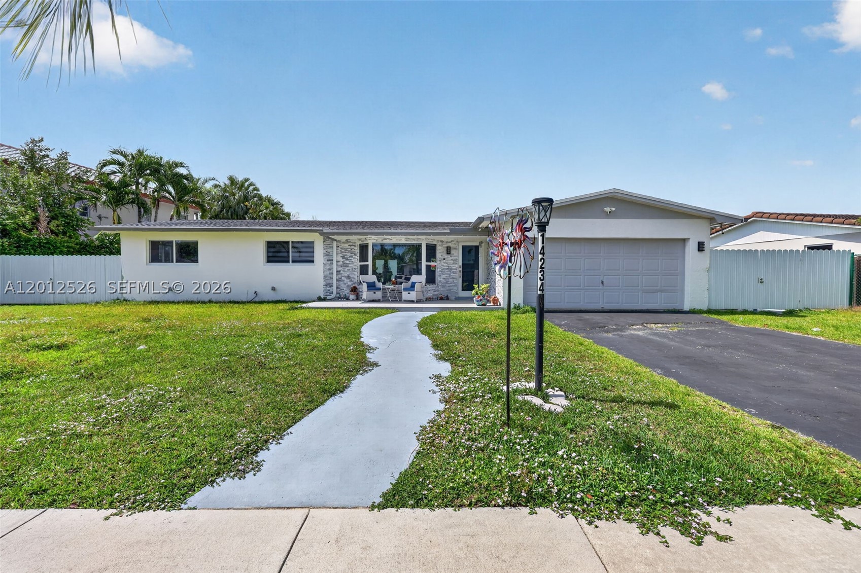 KENDALE LAKES SEC EIGHT - Residential