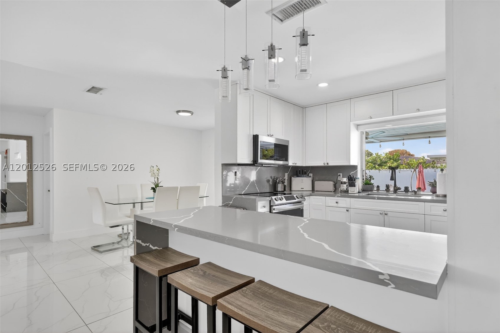 KENDALE LAKES SEC EIGHT - Residential
