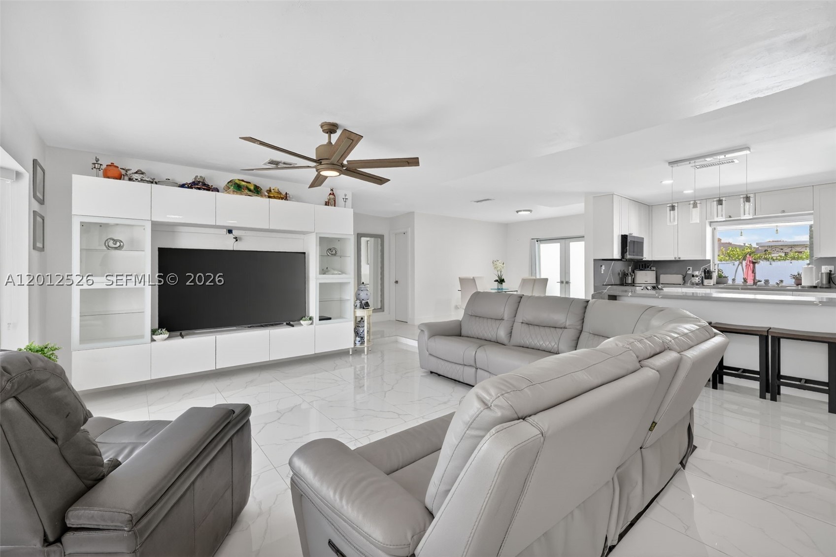 KENDALE LAKES SEC EIGHT - Residential