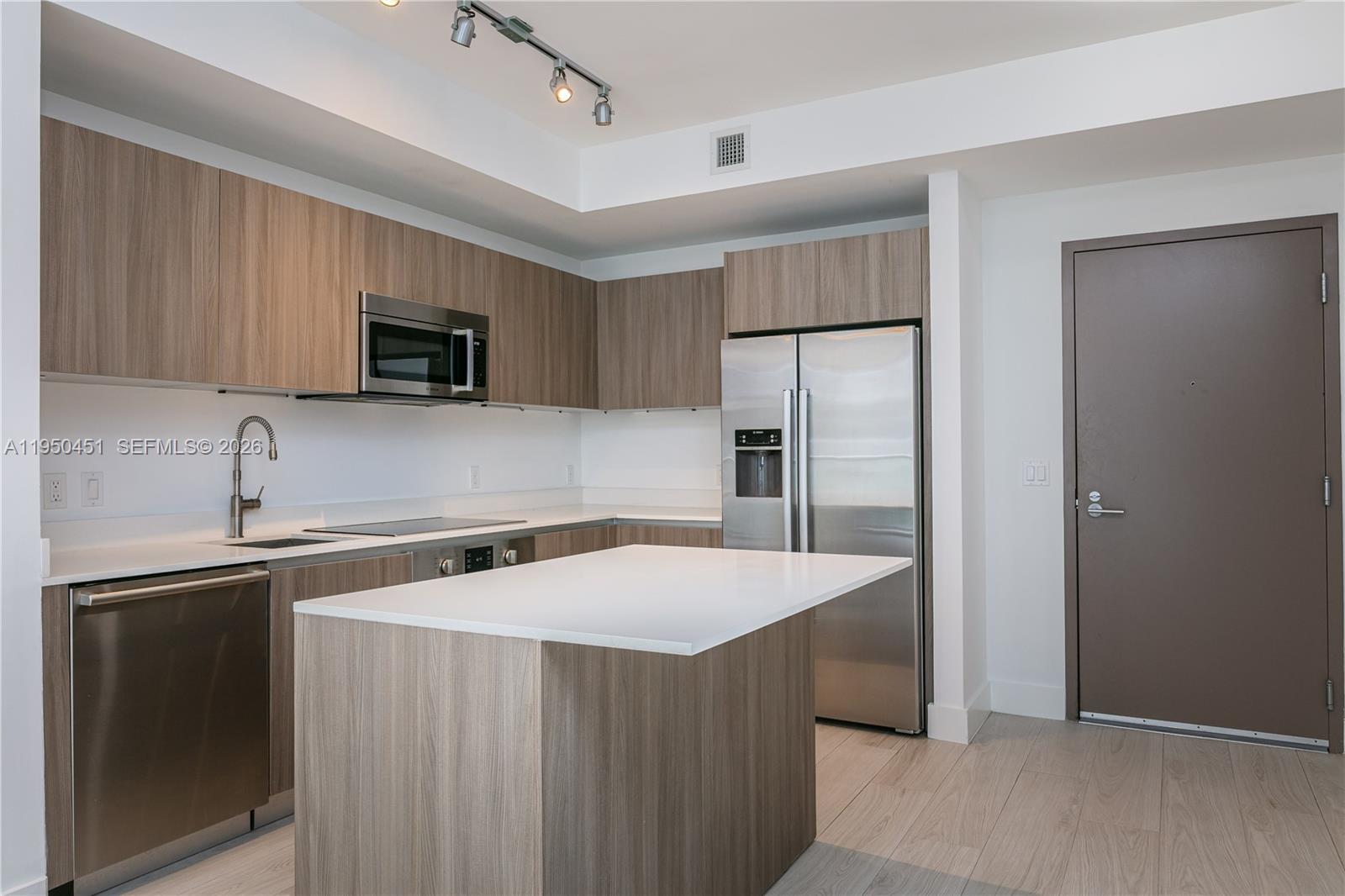 CASSA BRICKELL CONDO - Residential