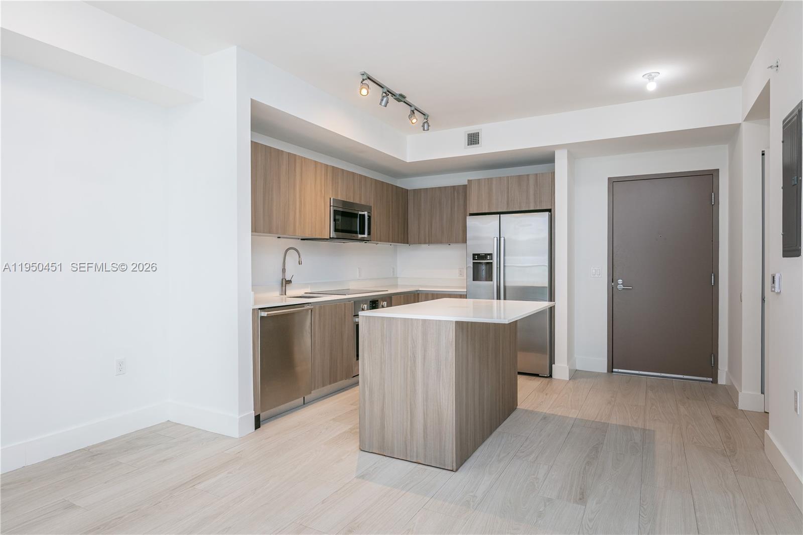 CASSA BRICKELL CONDO - Residential