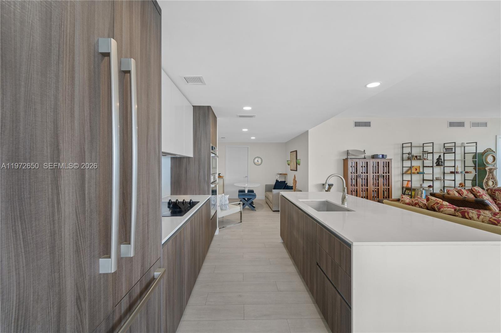 ARIA ON THE BAY CONDO - Residential