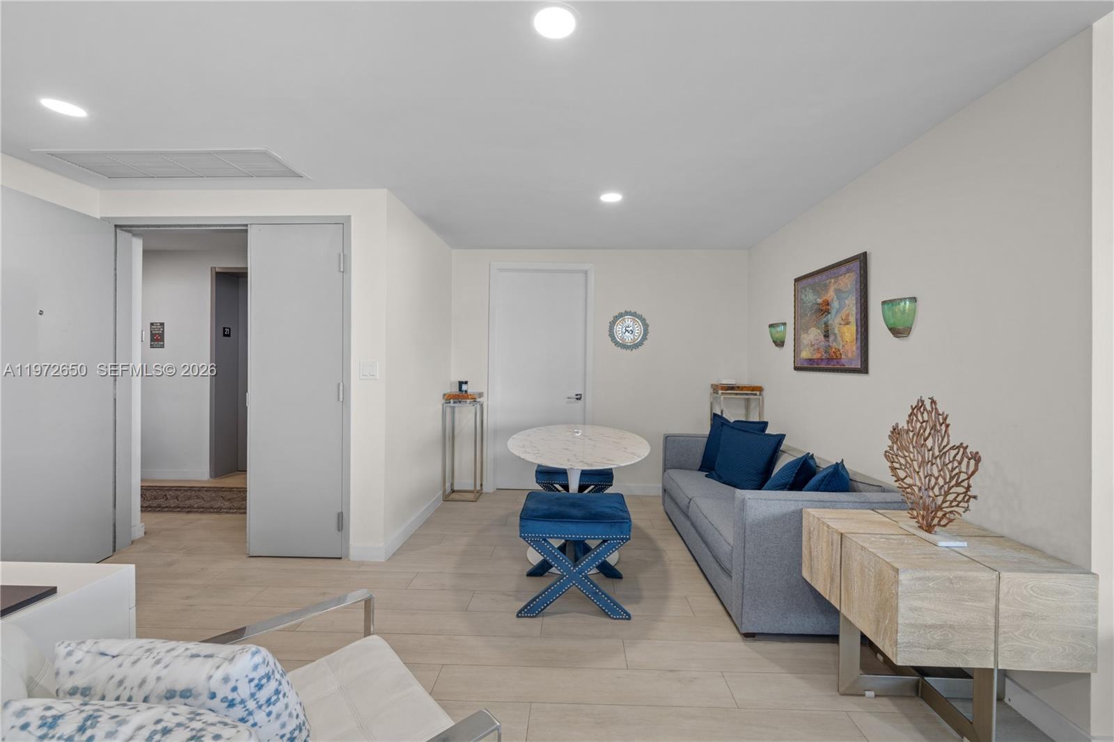 ARIA ON THE BAY CONDO - Residential