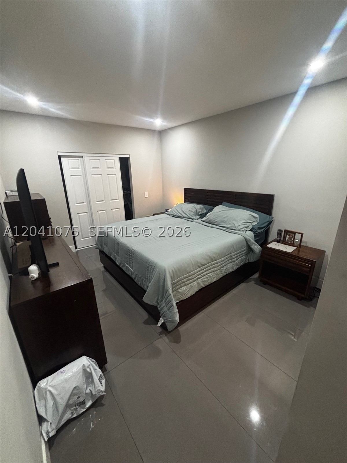 PEMBROKE LAKES SOUTH - Residential