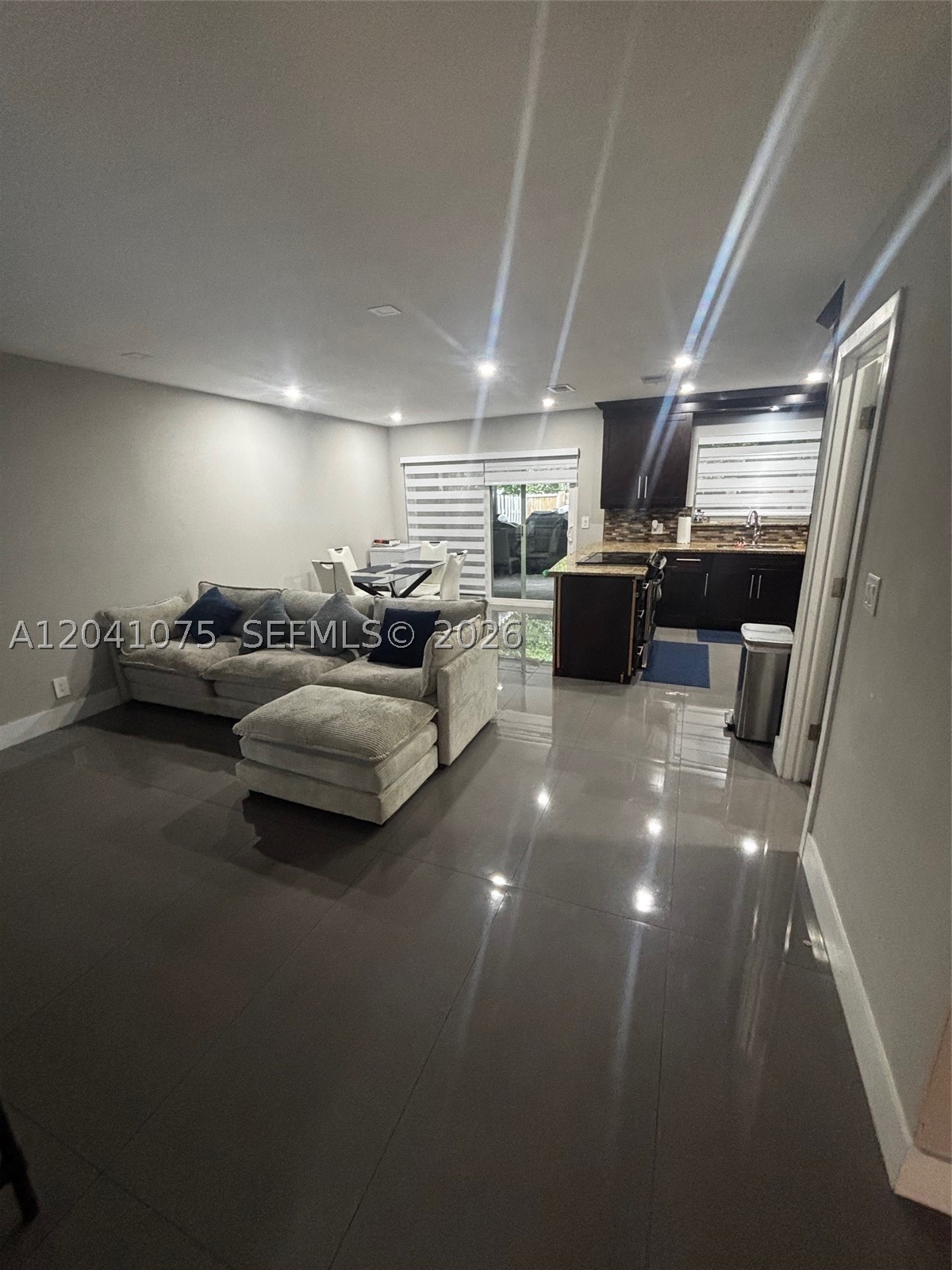 PEMBROKE LAKES SOUTH - Residential