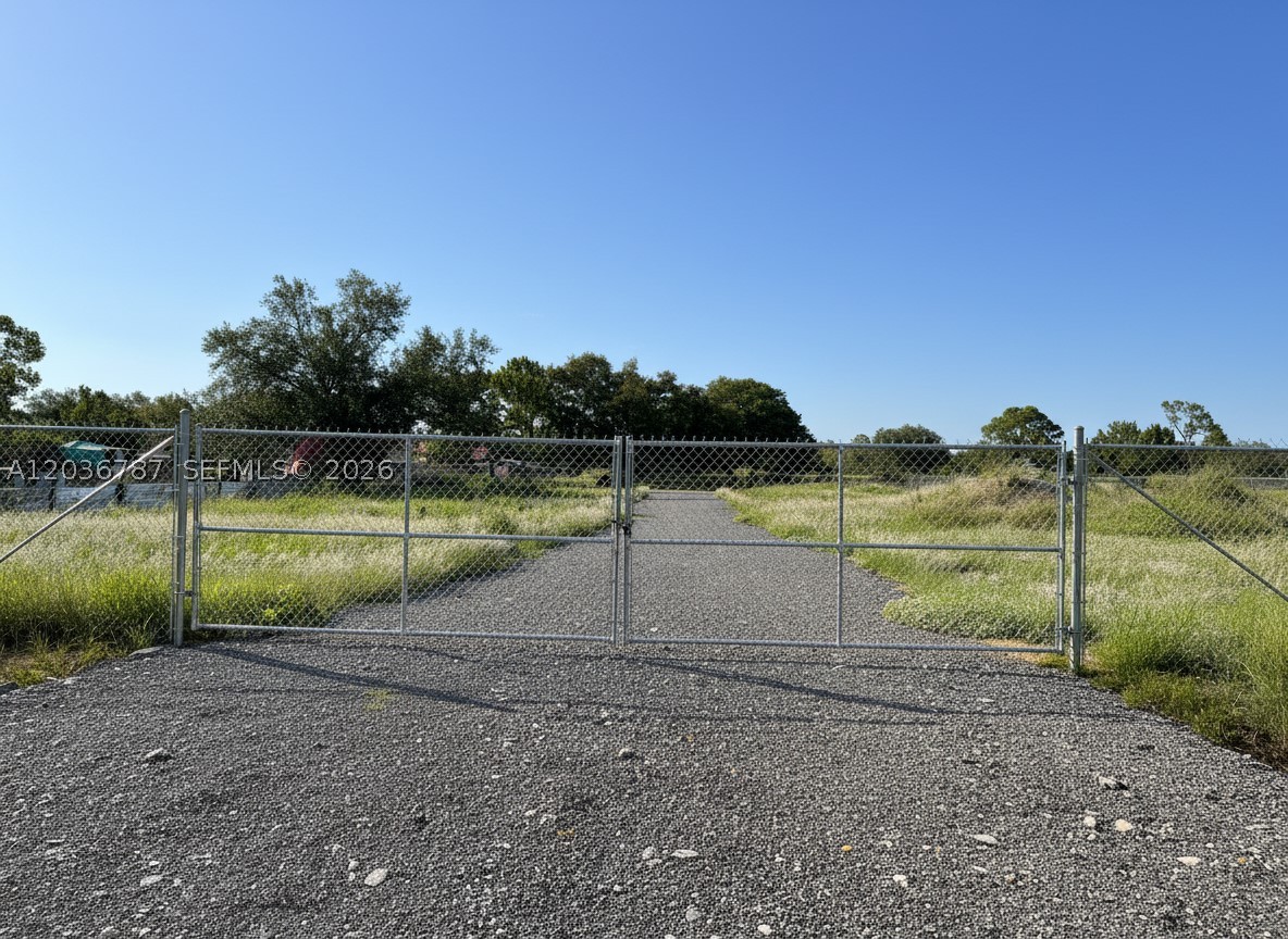 MONTURA RANCH ESTATES - Land