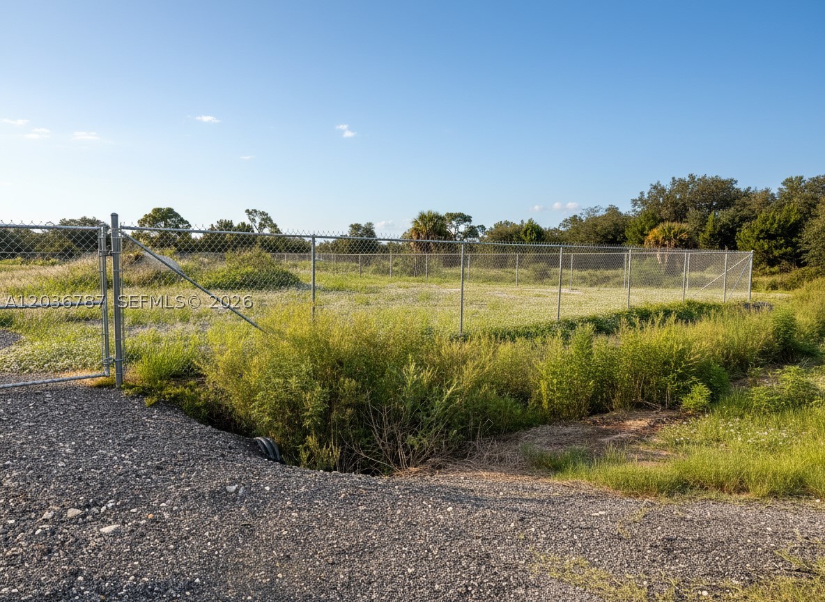 MONTURA RANCH ESTATES - Land