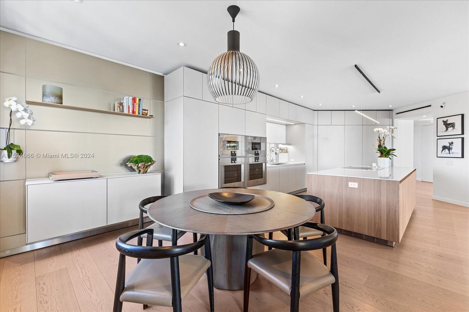 7600 OCEANSIDE AT FISHER - Residential