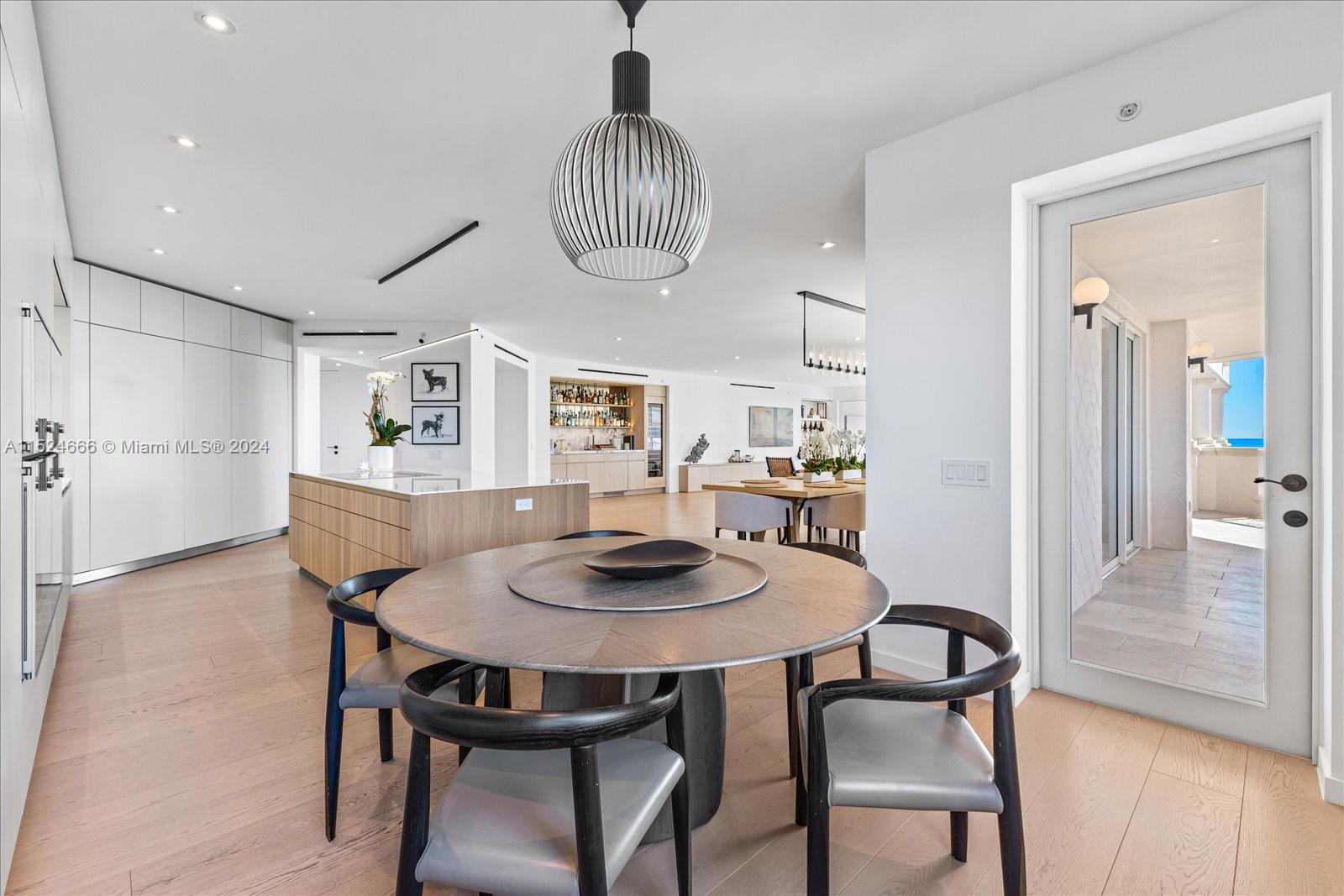 7600 OCEANSIDE AT FISHER - Residential